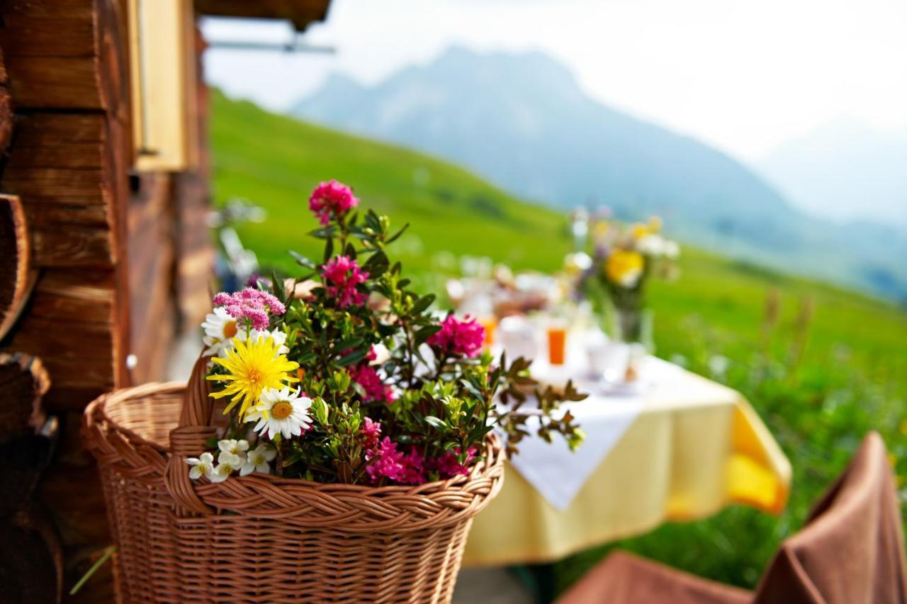 Hotel Restaurant Formarin Oberlech Exterior photo