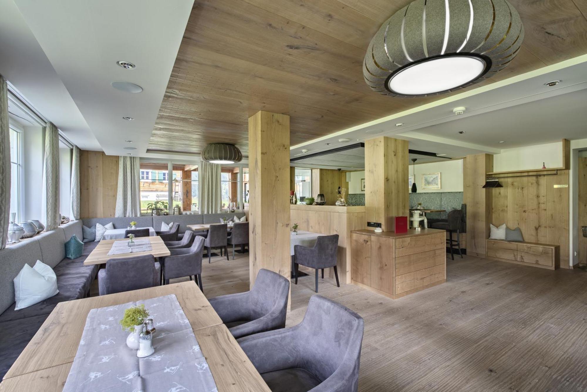 Hotel Restaurant Formarin Oberlech Exterior photo